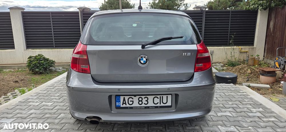 BMW Seria 1 116i - 22