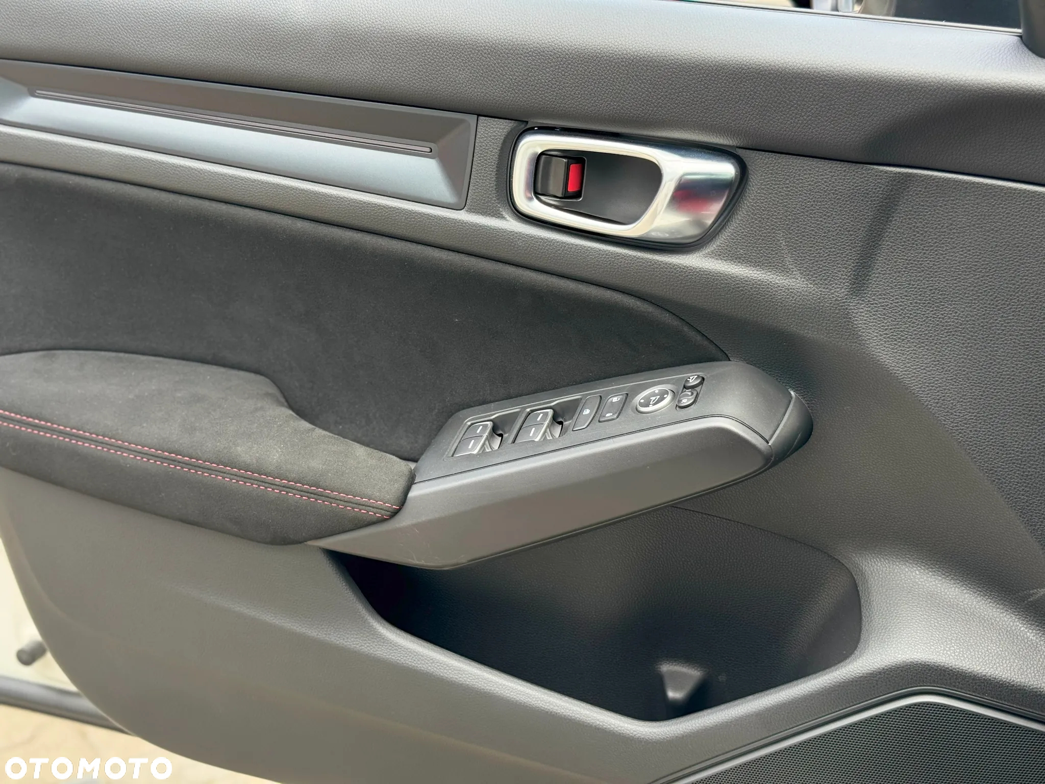 Honda Civic 2.0 T Type R - 11