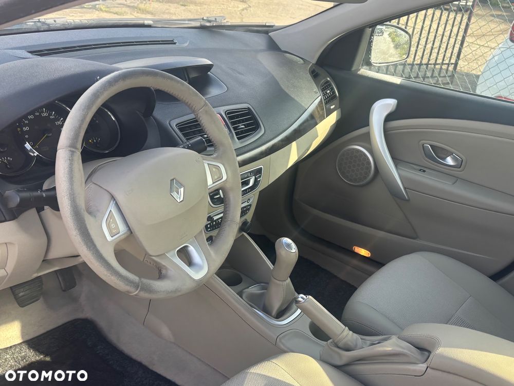 Renault Fluence 1.6 16V 110 Dynamique - 28