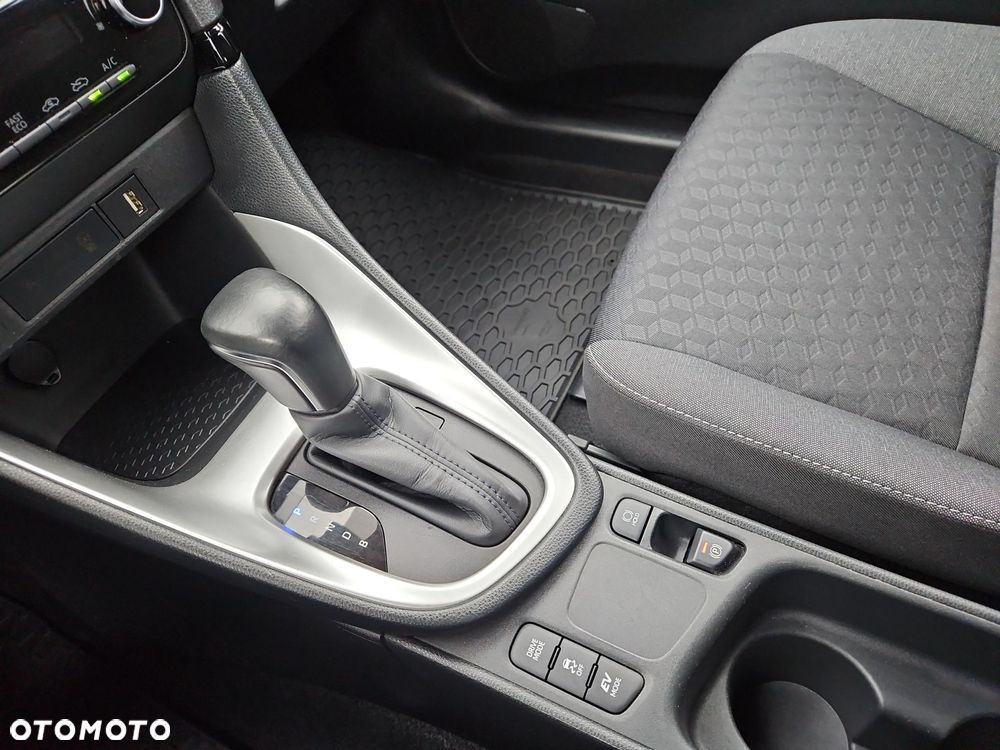 Toyota Yaris Hybrid 1.5 Comfort - 25