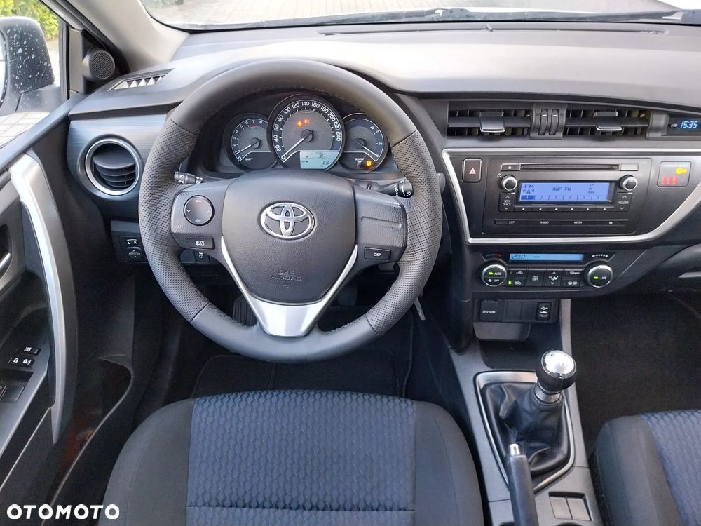 Toyota Auris 1.33 Dual-VVT-i Cool - 19