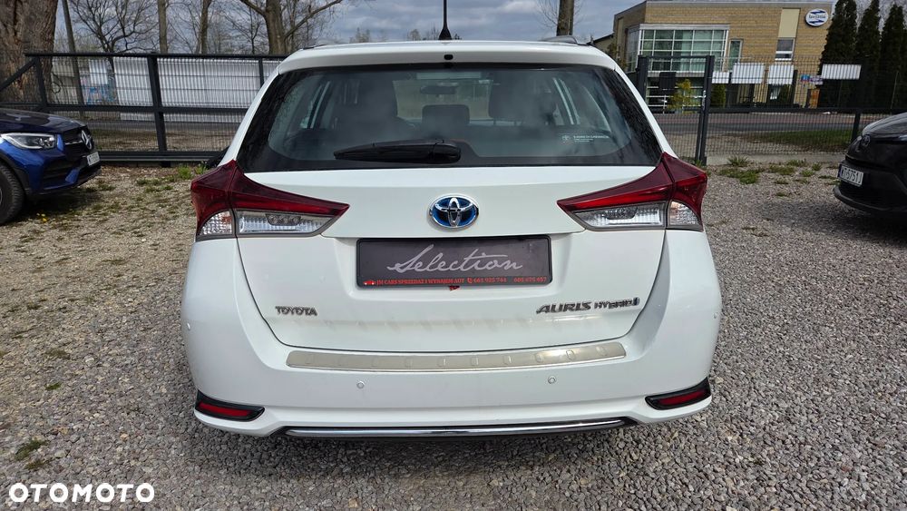 Toyota Auris Hybrid 135 Premium - 5