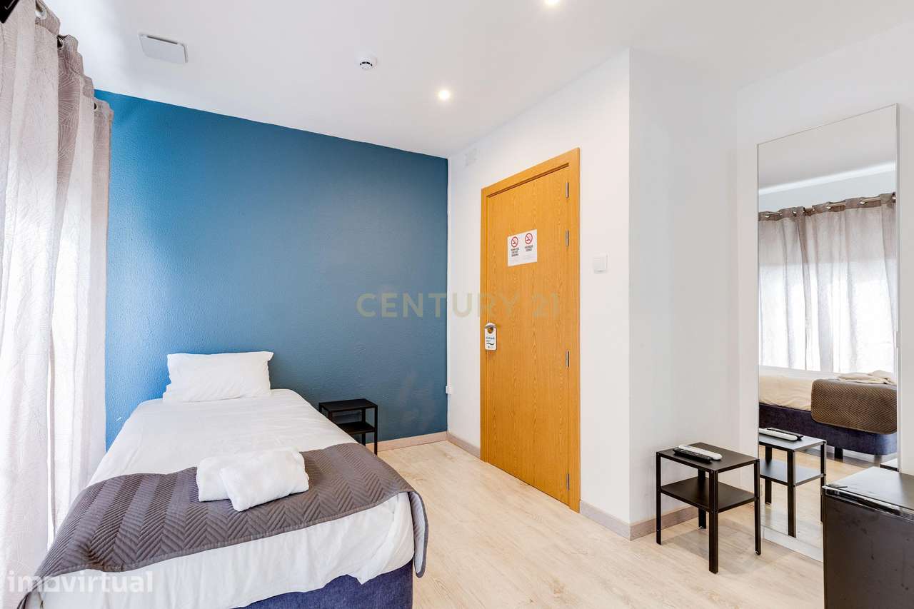 Hotel em funcionamento no centro da Marinha Grande - Grande imagem: 5/32