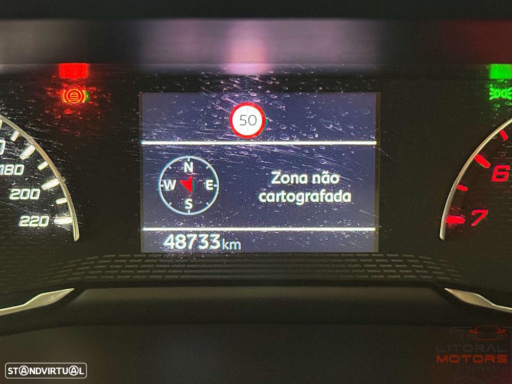 Peugeot 208 1.2 PureTech Active Pack - 27