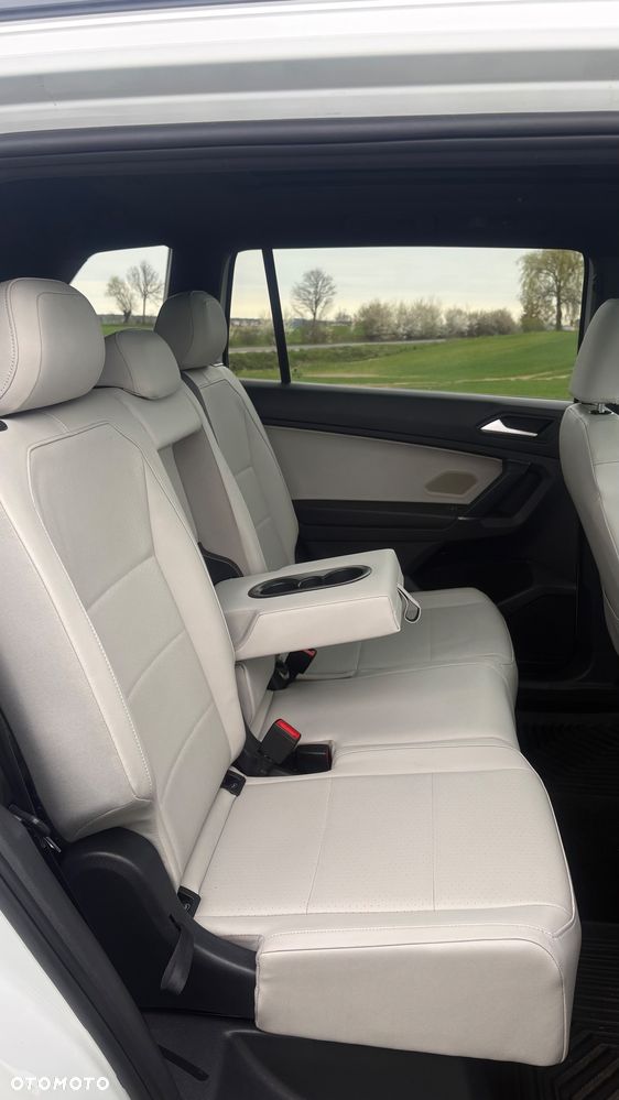 Volkswagen Tiguan - 10
