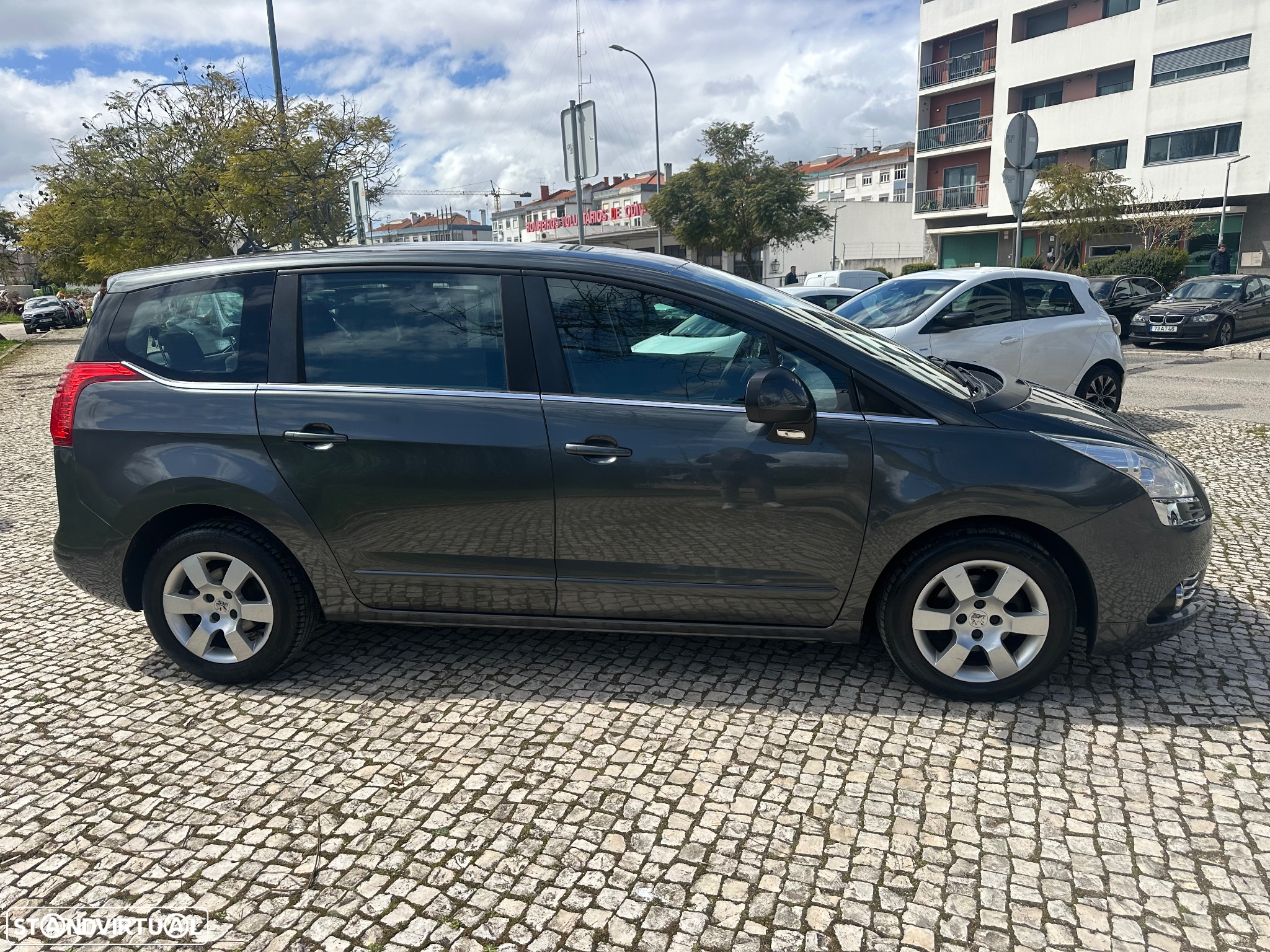 Peugeot 5008 1.6 E-HDi 7L SE Style 2-Tronic 113g - 11