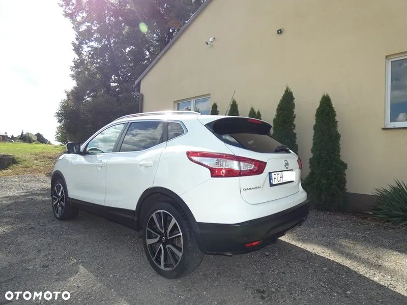 Nissan Qashqai 1.5 dCi TEKNA - 6