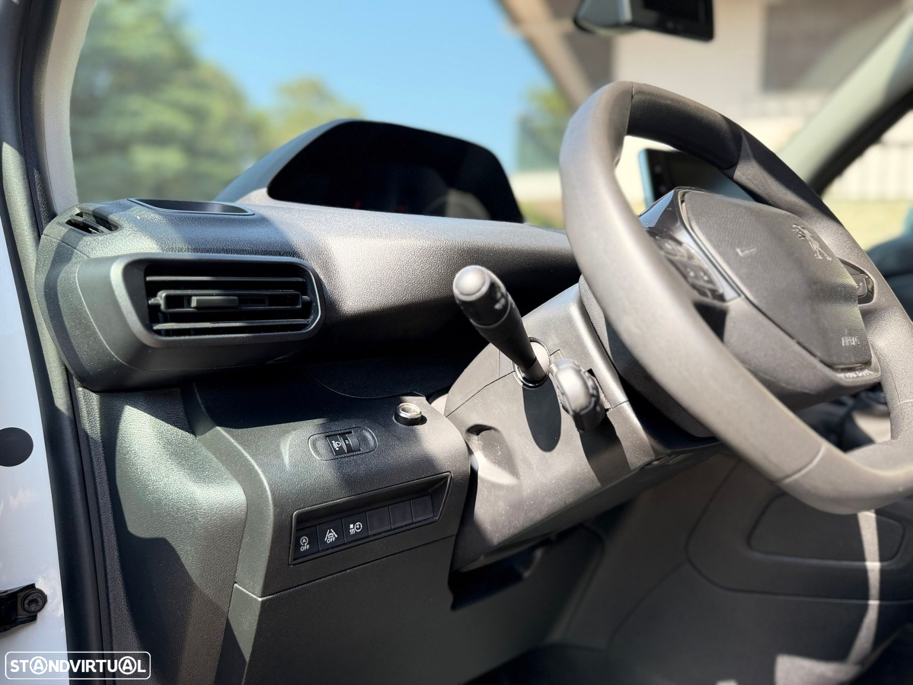 Peugeot Partner 1.5 BlueHDi Premium Standard Plus - 20
