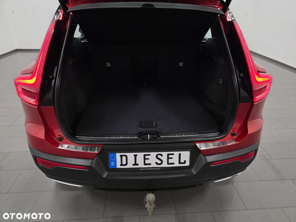 Volvo XC 40 D4 AWD R-Design - 39