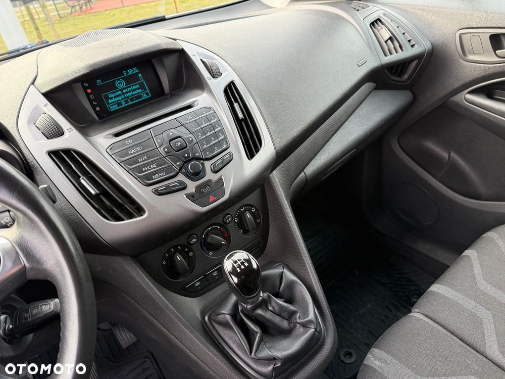 Ford Transit Connect - 10