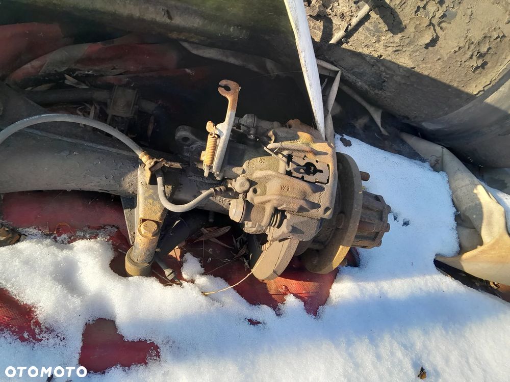 RENAULT MAXITY 08R MOST PEDNY - nissan cabstar  08-014