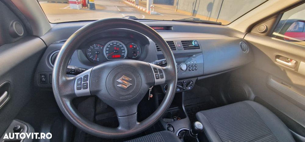 Suzuki Swift 1.5 GS - 13