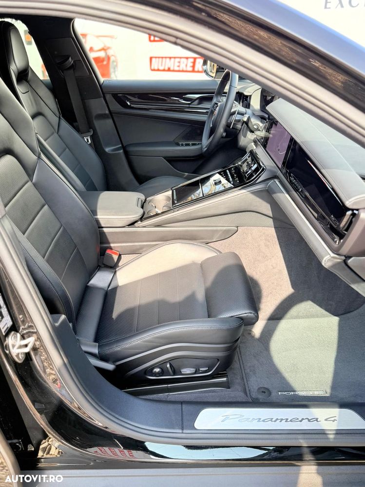 Porsche Panamera - 18