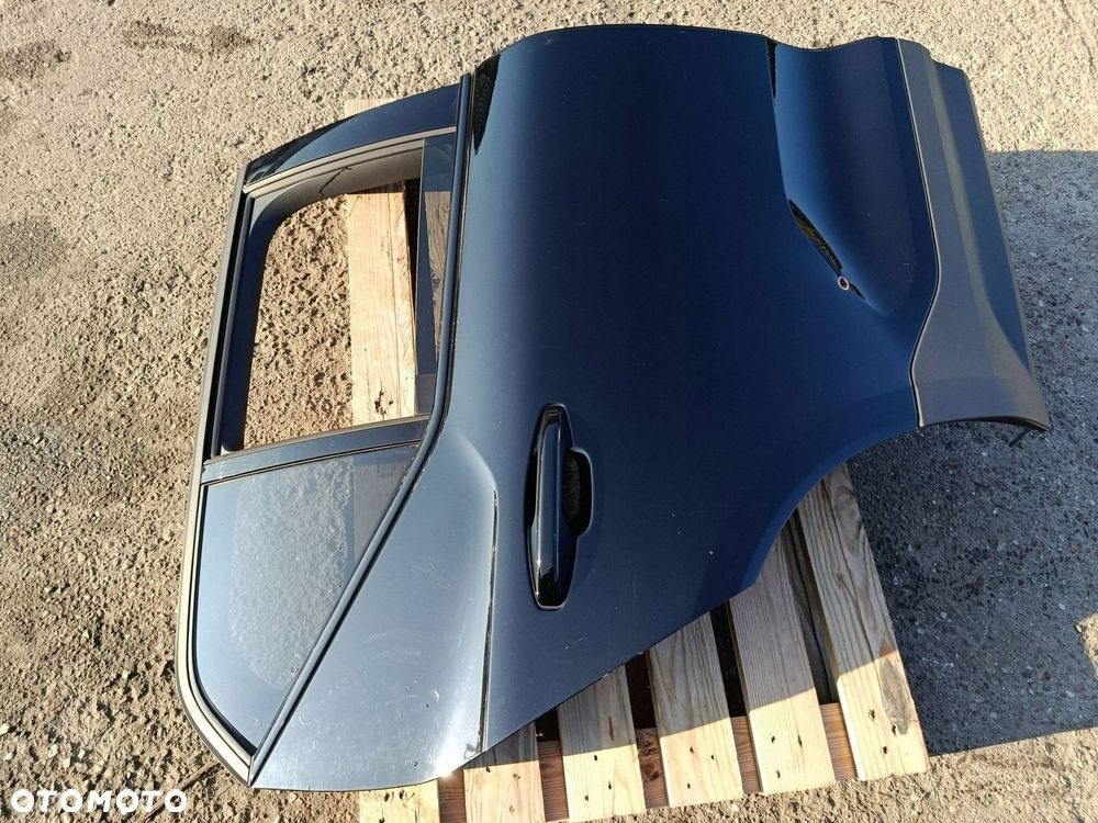 VOLVO XC40 PRAWE TYLNE DRZWI 019 - 3