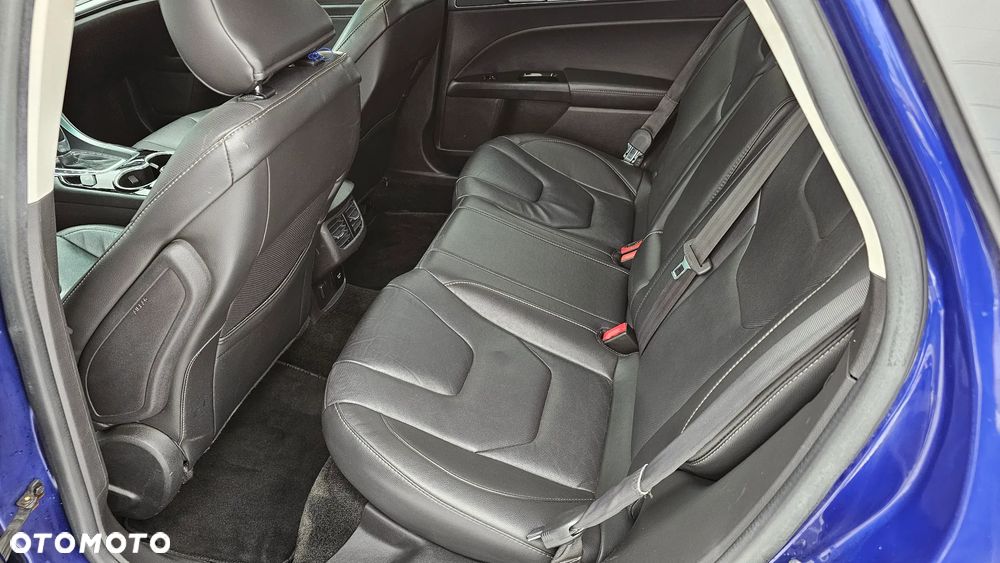 Ford Fusion 2.0 EcoBoost Titanium - 9