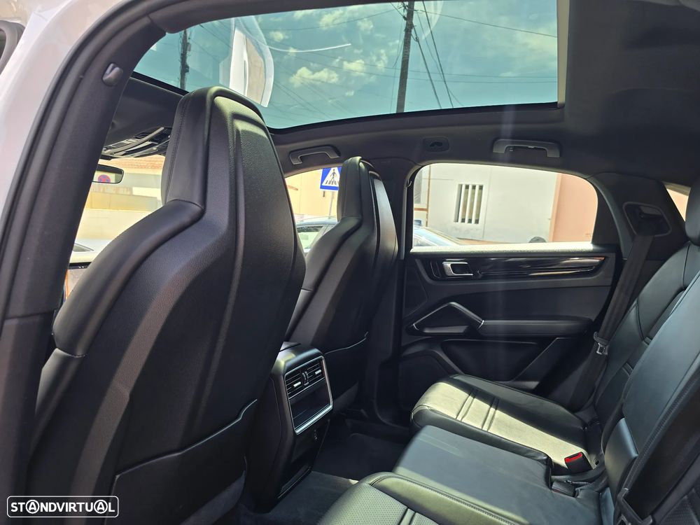 Porsche Cayenne Coupé Tiptronic S - 22