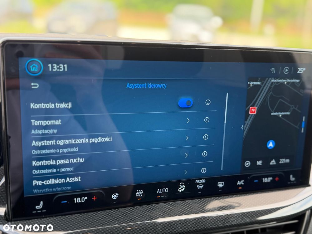 Ford Focus 1.0 EcoBoost mHEV ST-Line X - 27