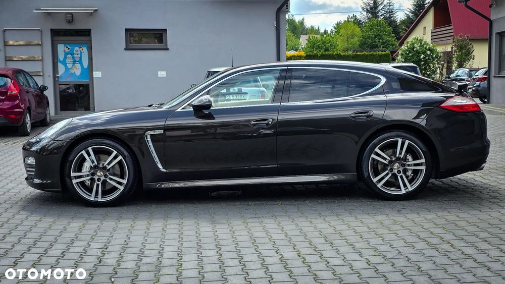 Porsche Panamera 4S - 13