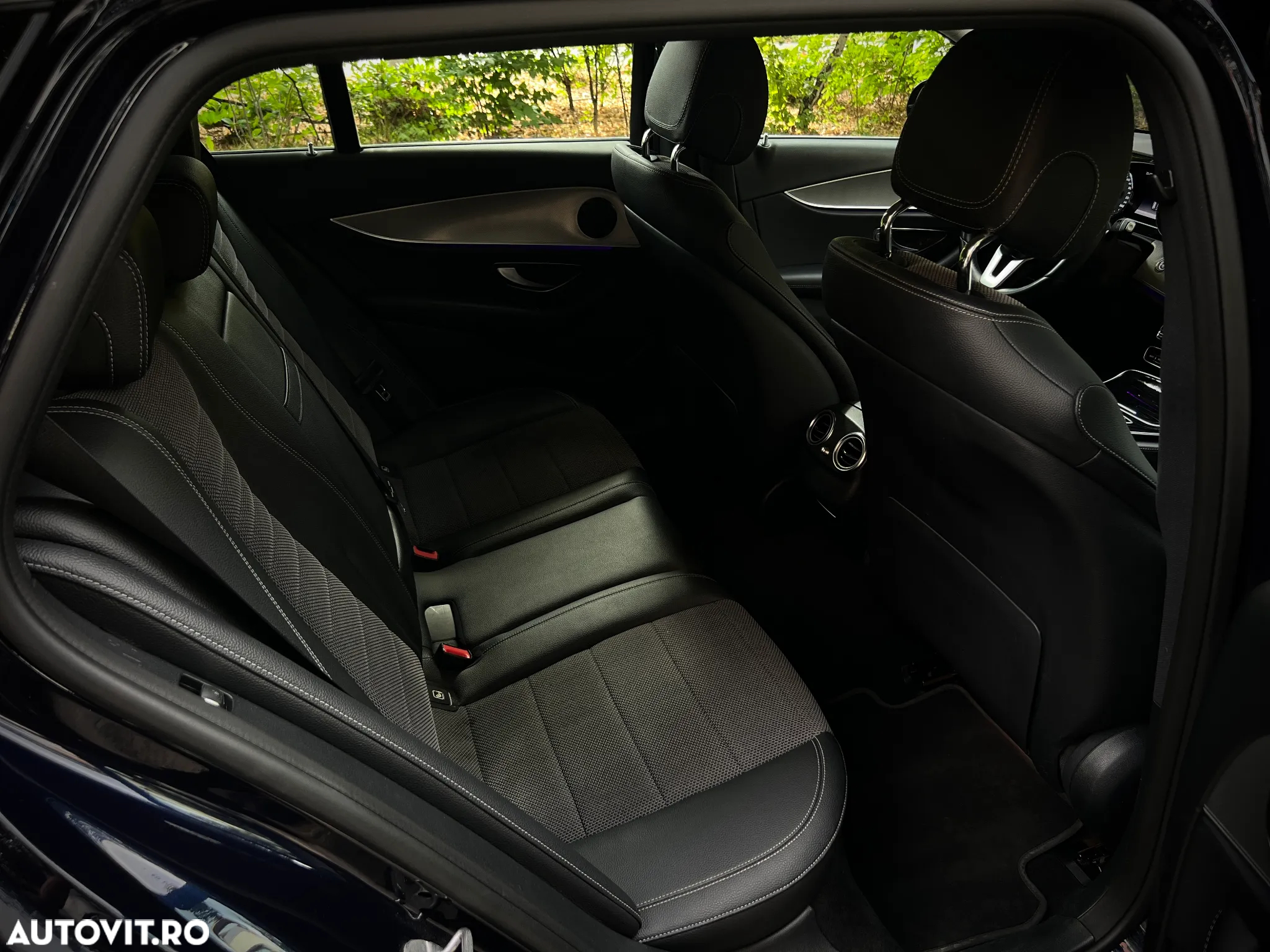 Mercedes-Benz E 220 d T 9G-TRONIC Avantgarde - 18
