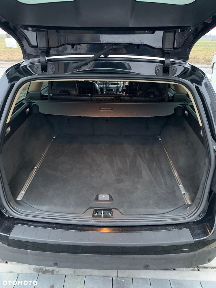 Volvo V70 D5 Momentum - 26
