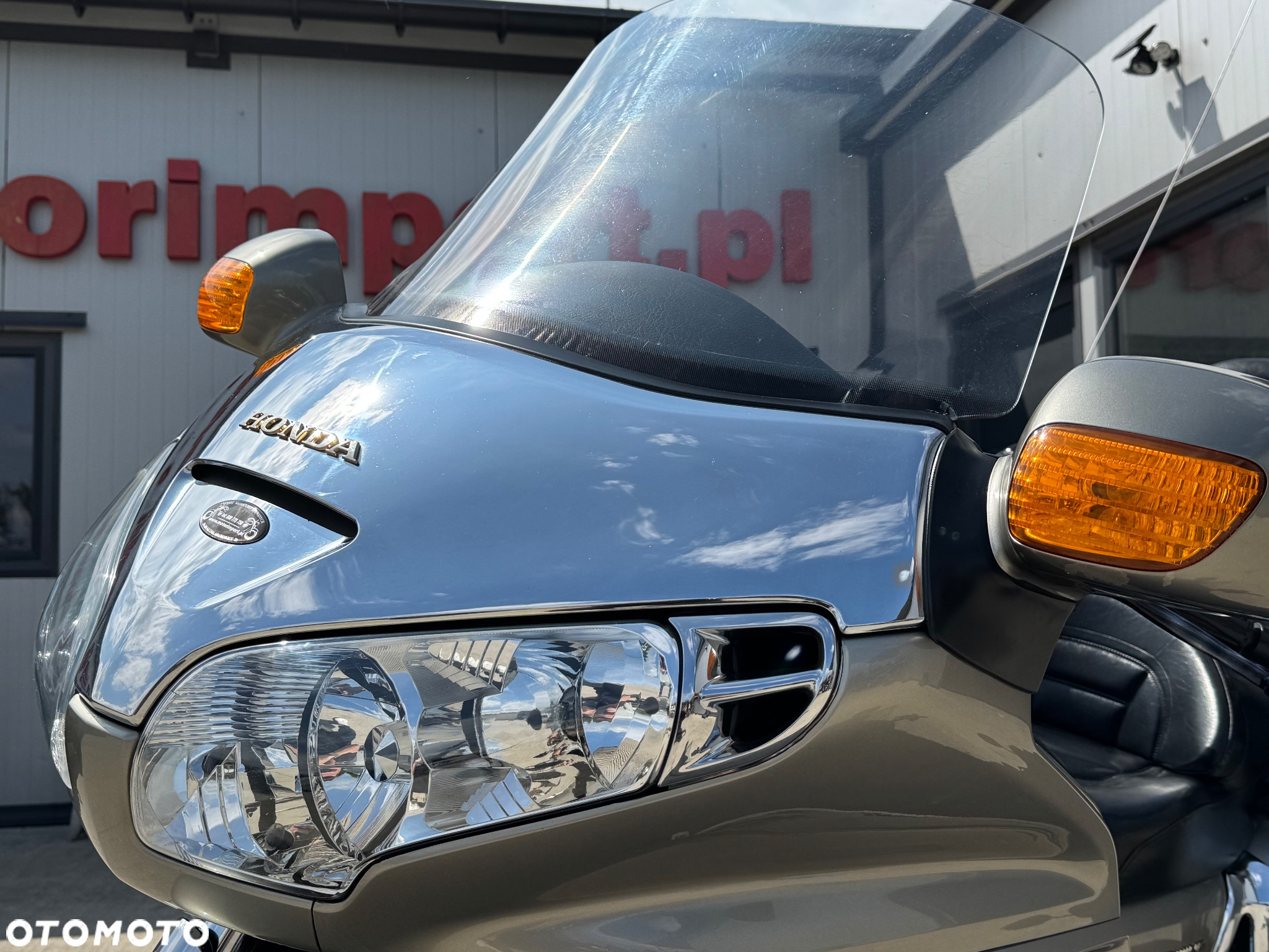 Honda GL - 24