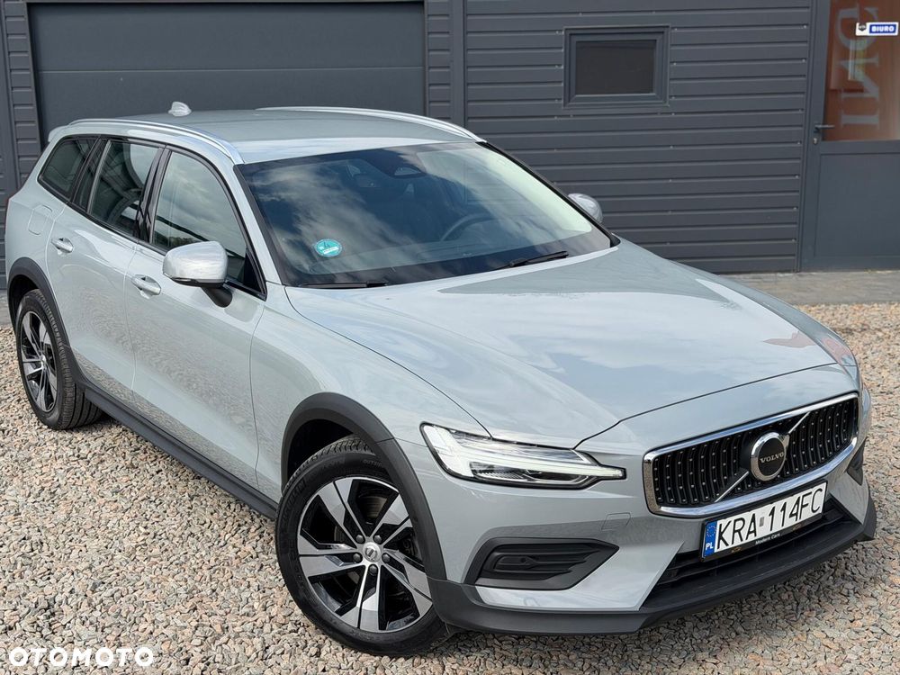 Volvo V60 Cross Country B4 D AWD Geartronic - 2