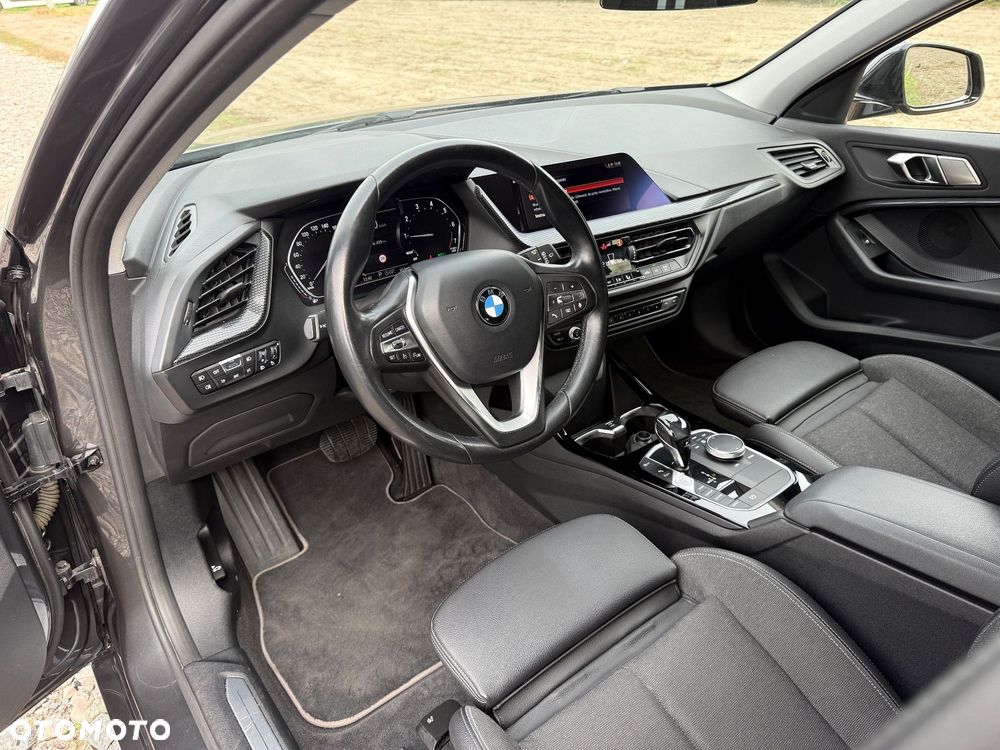 BMW Seria 1 118i GPF M Sport Shadow - 27