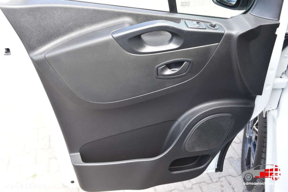 Renault Trafic - 15