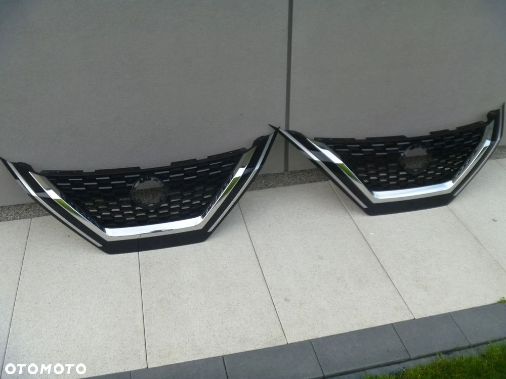 NISSAN QASHQAI III J12 ATRAPA ZDERZAKA CHŁODNICY ORYGINAŁ 62310-6UA,A ŁADNA - 3