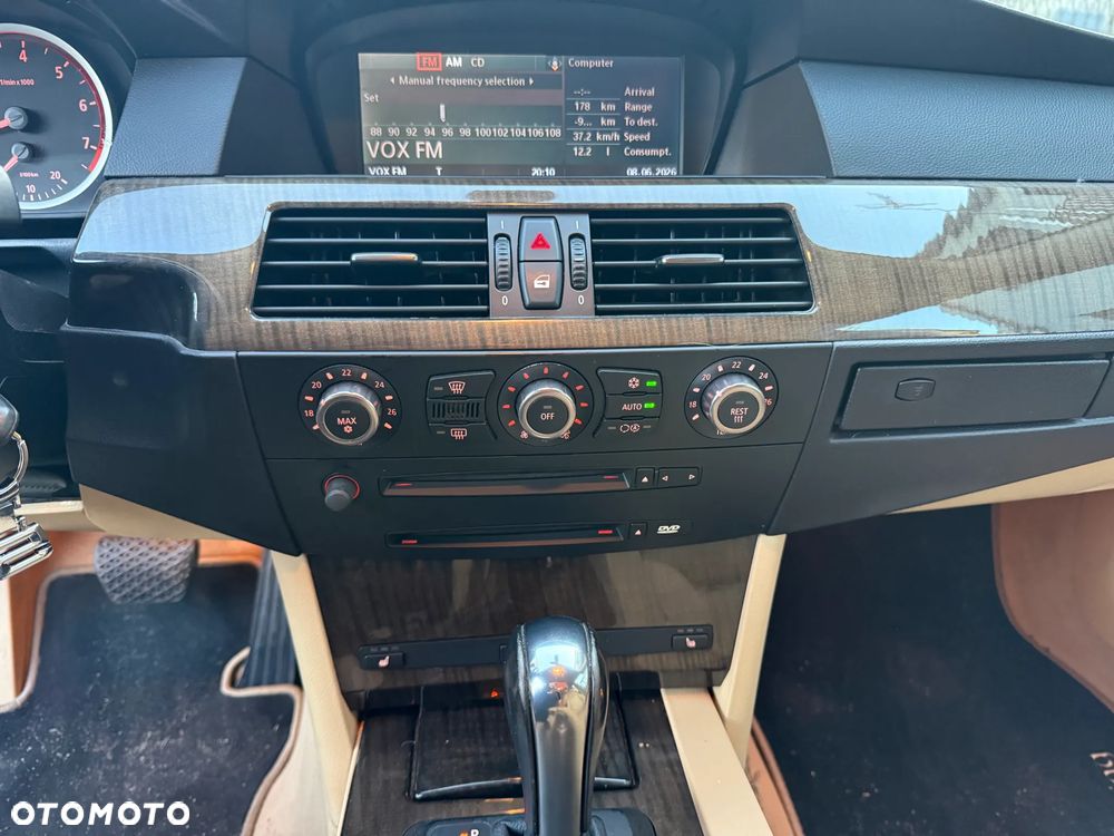 BMW Seria 5 530i - 27