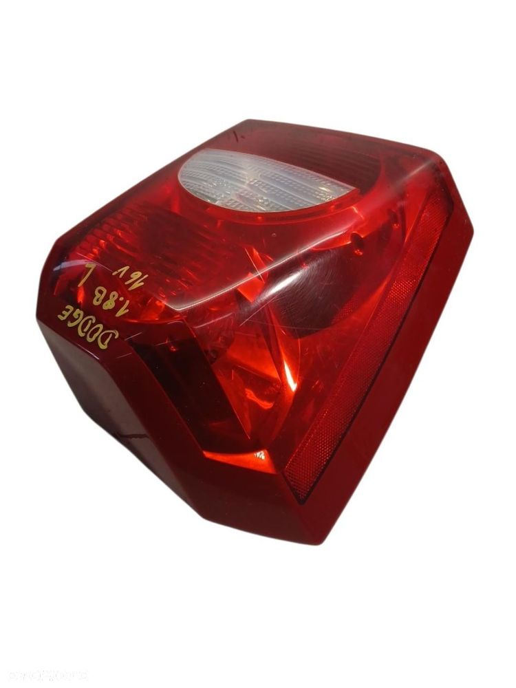 LAMPA LEWA TYLNA TYŁ DODGE CALIBER - 2