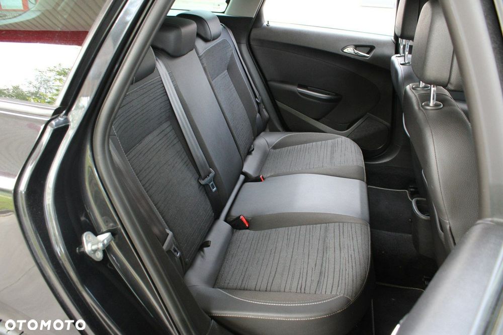 Opel Astra 1.4 Turbo Cosmo - 12