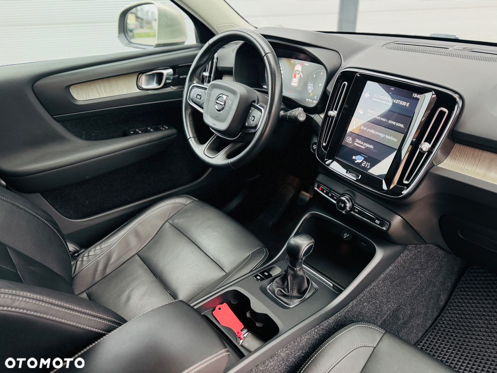 Volvo XC 40 D3 SCR Inscription - 26