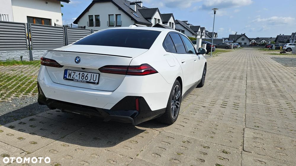 BMW Seria 5 530e PHEV M Sport - 4