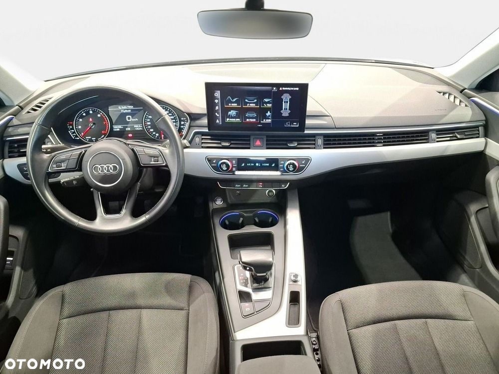 Audi A4 Limousine - 14