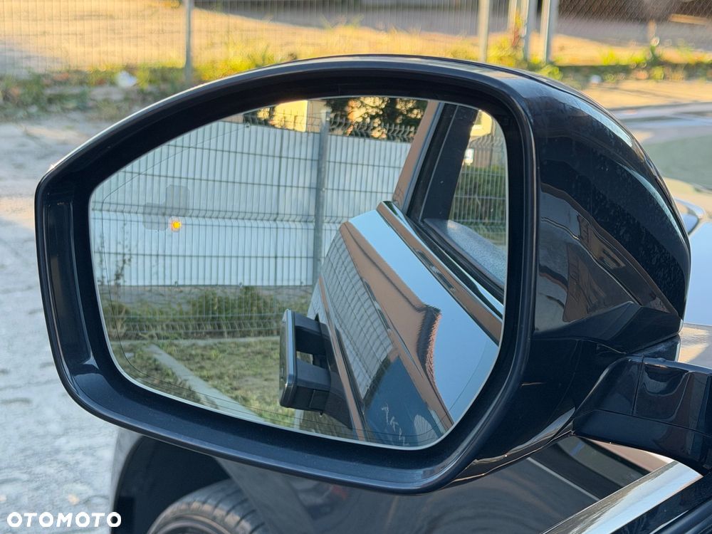 Land Rover Range Rover Velar 3.0 SD6 R-Dynamic SE - 17