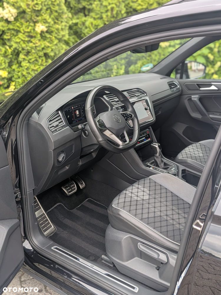 Volkswagen Tiguan 2.0 TDI SCR 4MotION DSG R-Line - 17