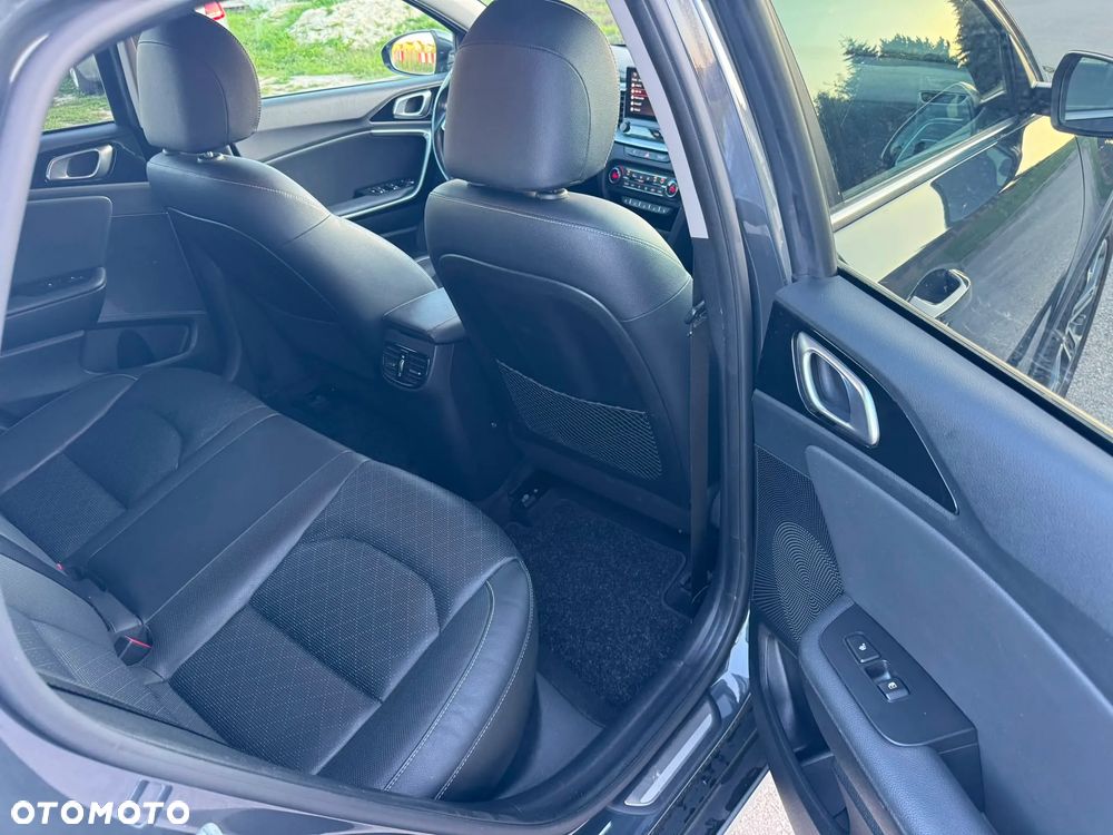 Kia XCeed 1.6 CRDi DCT7 PLATINUM EDITION - 15
