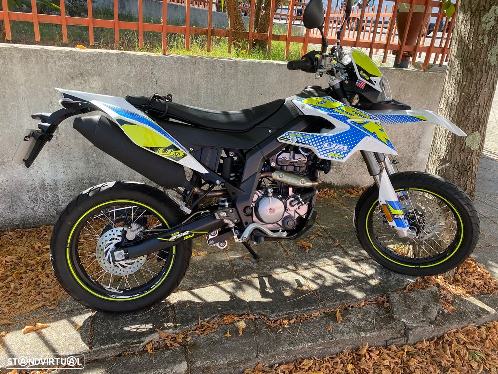 UM DSR SM Super Motard - 16