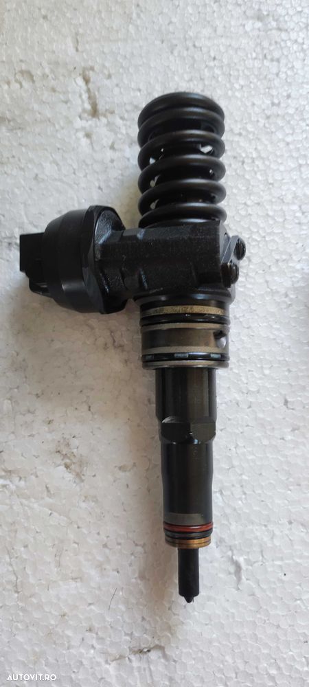 Injector, injectoare volkswagen vw golf 5 break an 2008 cod BXE cod 038130073AG - BA - 5