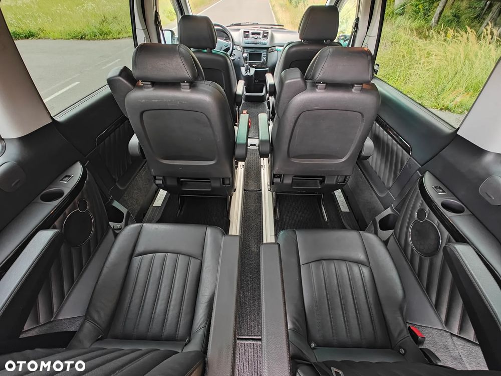 Mercedes-Benz Viano - 33