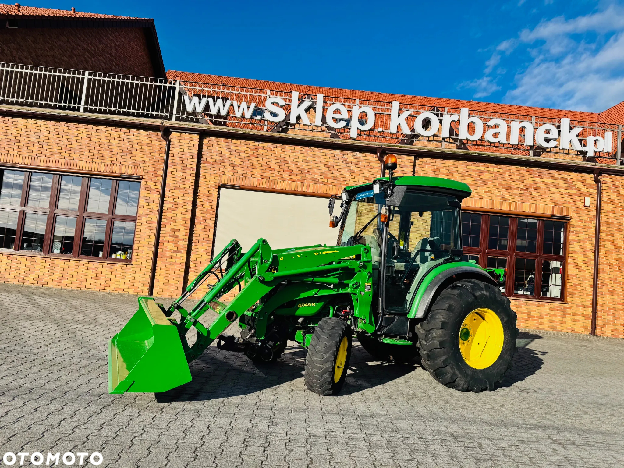 John Deere Seria R 4049R Dostępny od ręki w stanie idealnym - 17