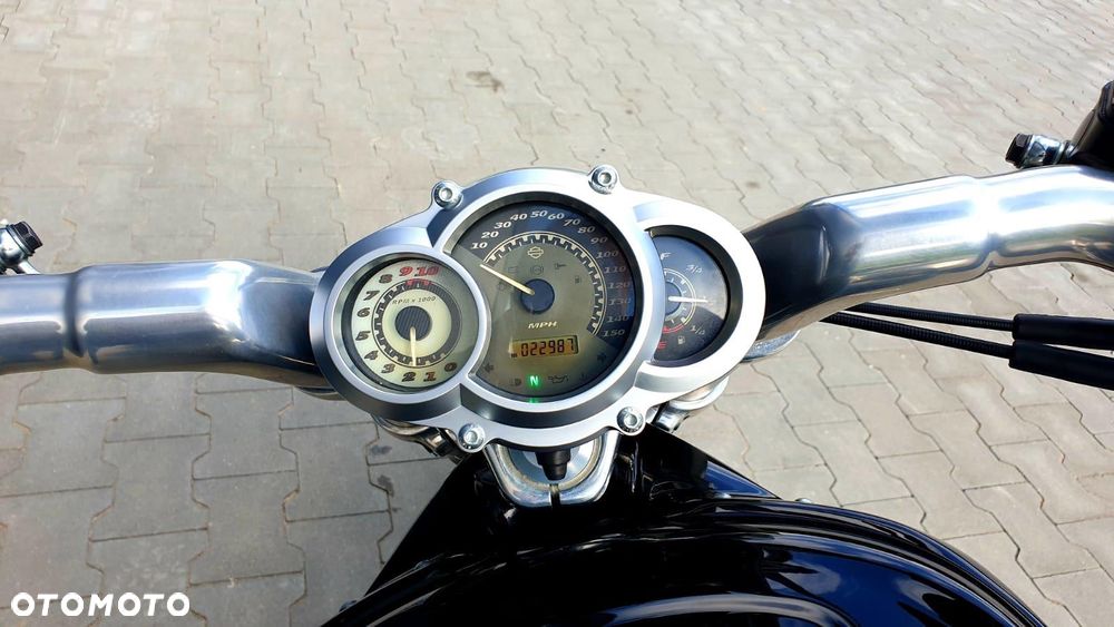 Harley-Davidson V-Rod Muscle - 13
