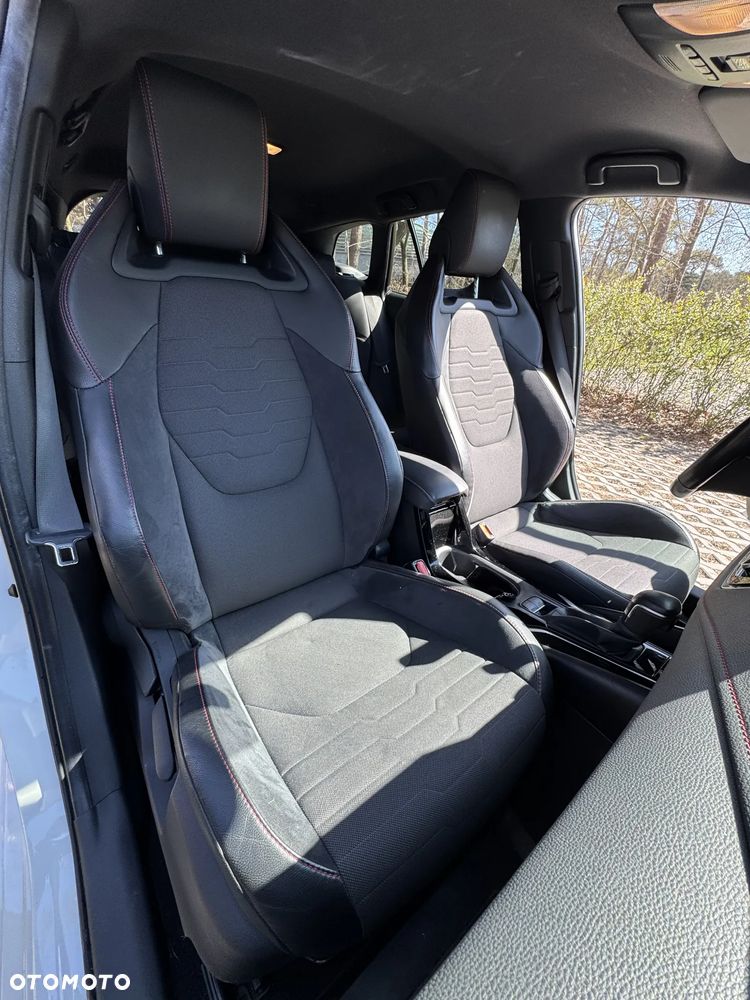 Toyota Corolla 2.0 Hybrid Executive - 10