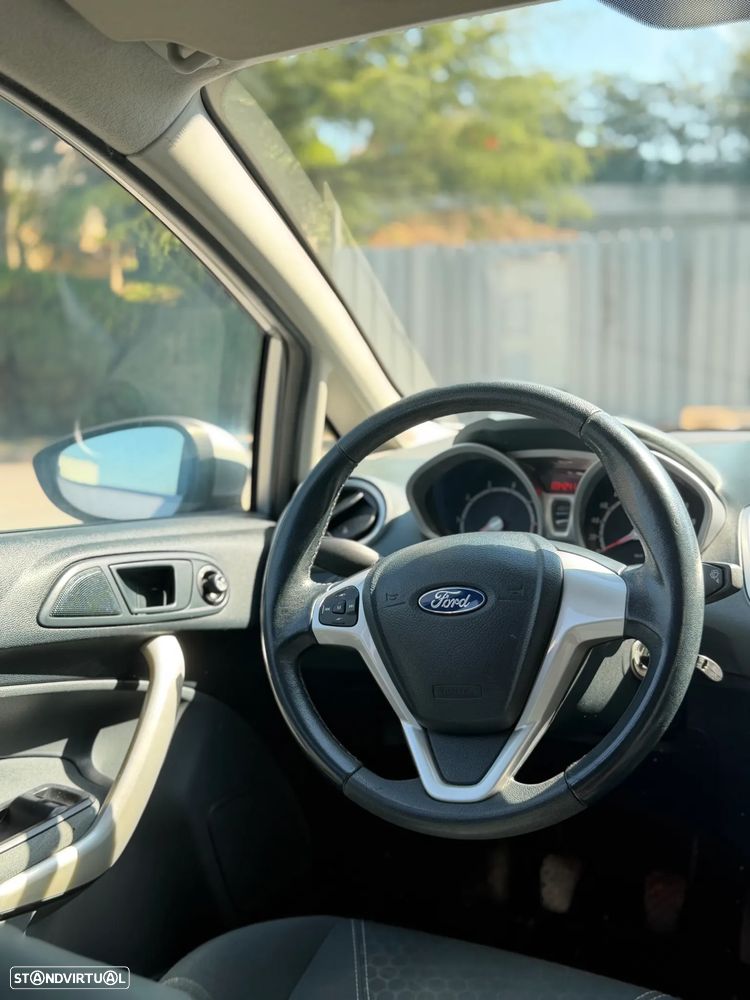 Ford Fiesta 1.25 Titanium - 14