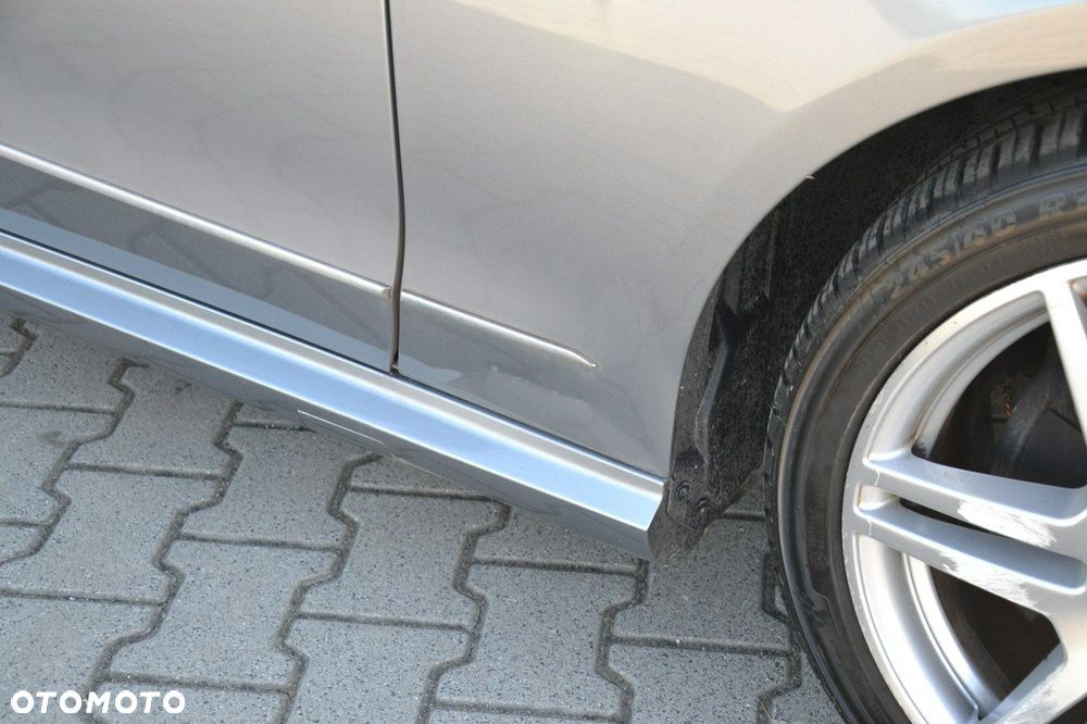 Mercedes-Benz Klasa E - 12
