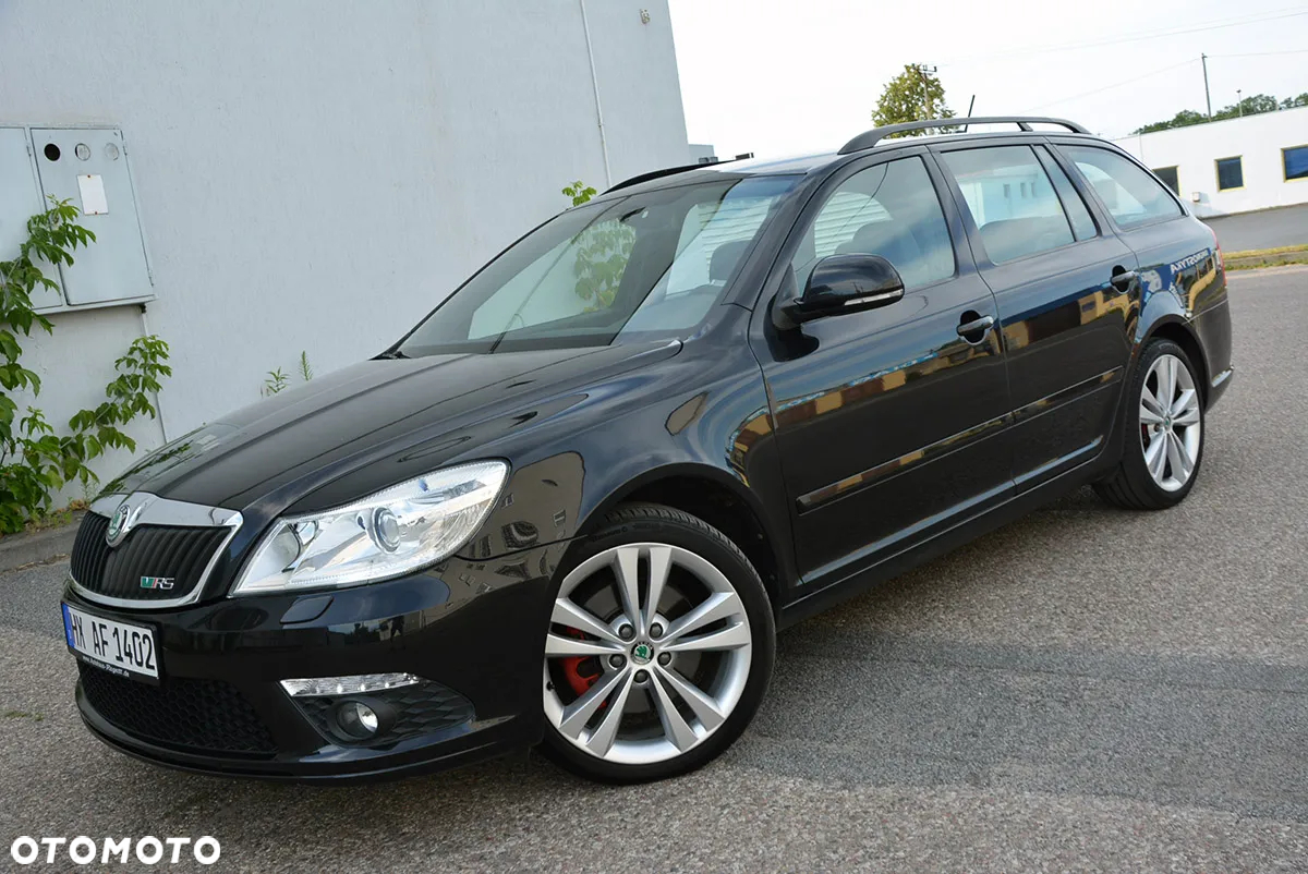 Skoda Octavia Combi 2.0 TDI CR DPF DSG RS - 22