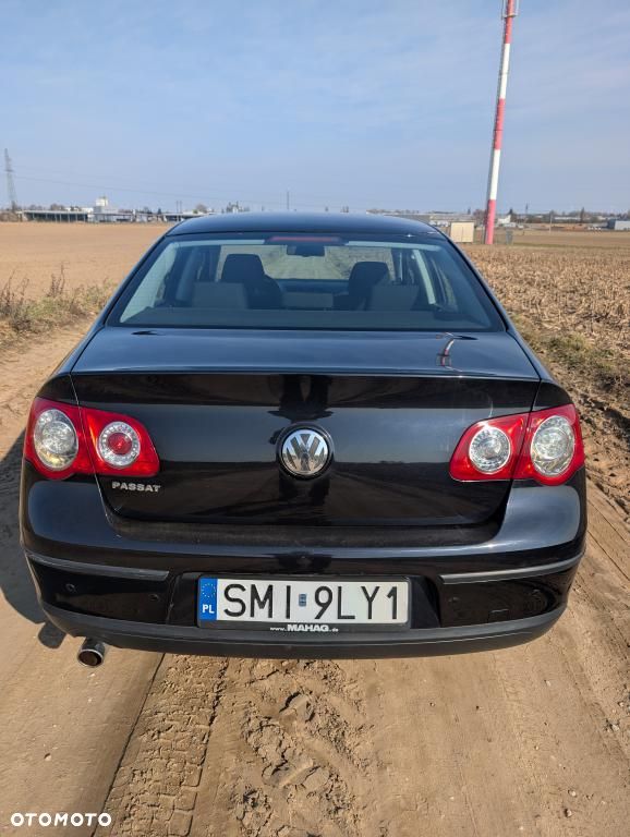 Volkswagen Passat - 3