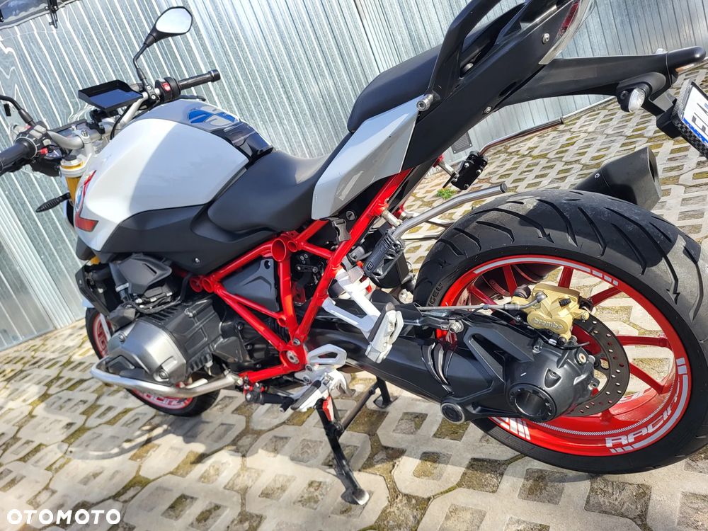 BMW R - 7