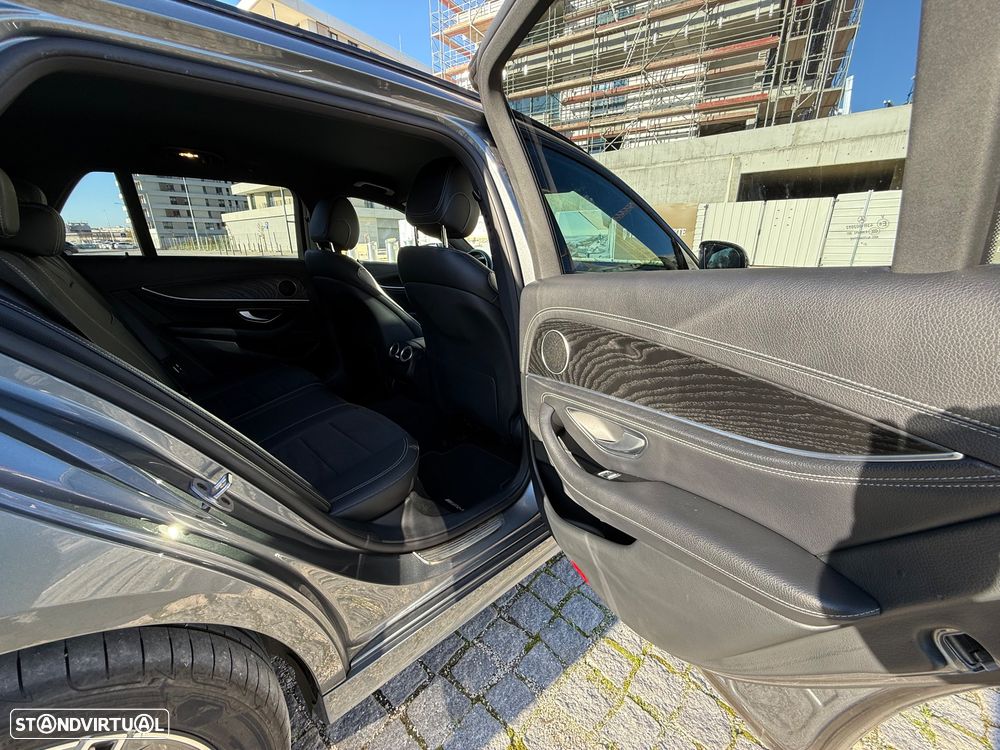 Mercedes-Benz E 300 de AMG Line - 24